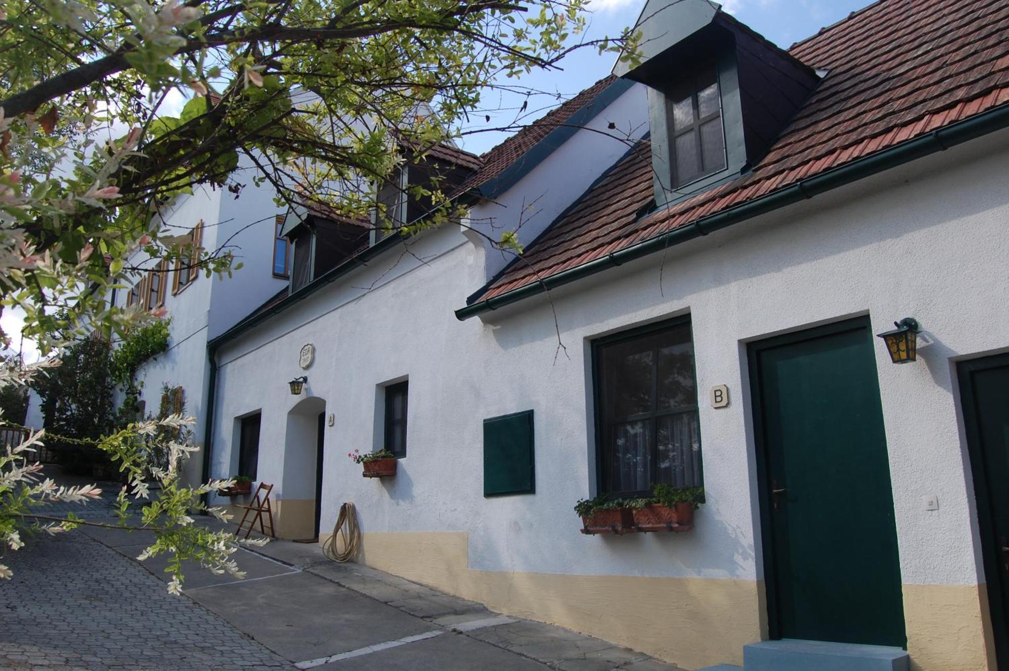 Hofgassl Zentgraf Bed and Breakfast Mörbisch am See Eksteriør billede