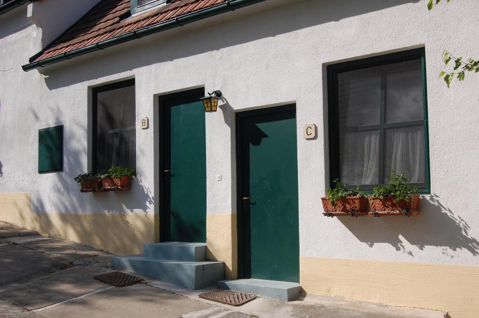 Hofgassl Zentgraf Bed and Breakfast Mörbisch am See Eksteriør billede